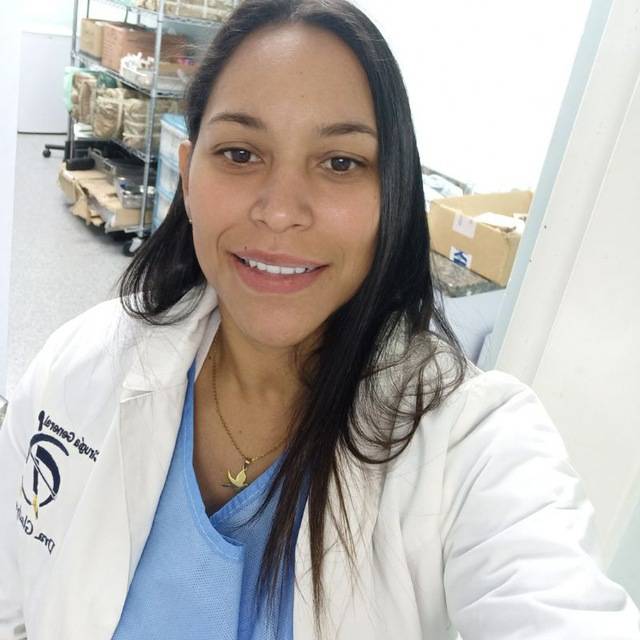 Doctora Especialista Gladys Romero Diaz