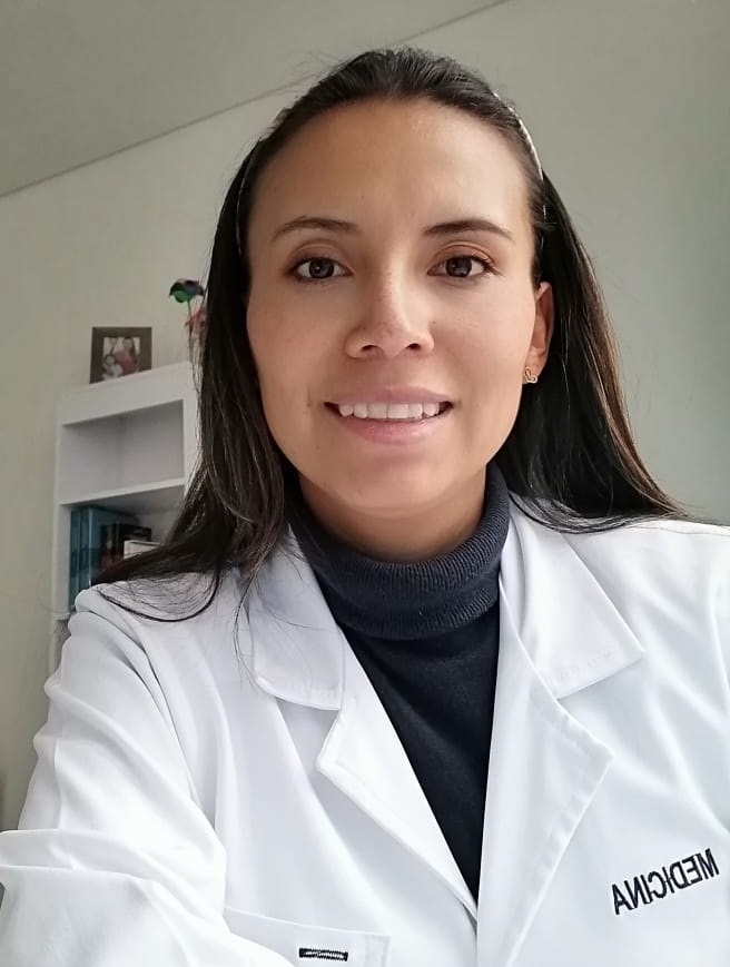 Doctora Especialista Lina Avella Pérez